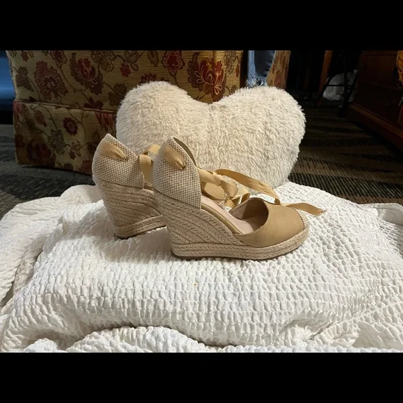 Womens wedges size 6.5 - Picture 3 of 5